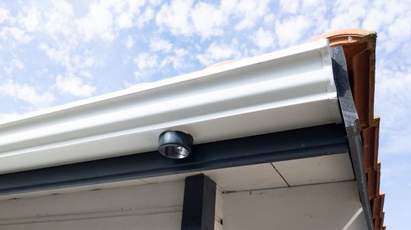 Seamless Gutters Installation in Sidney